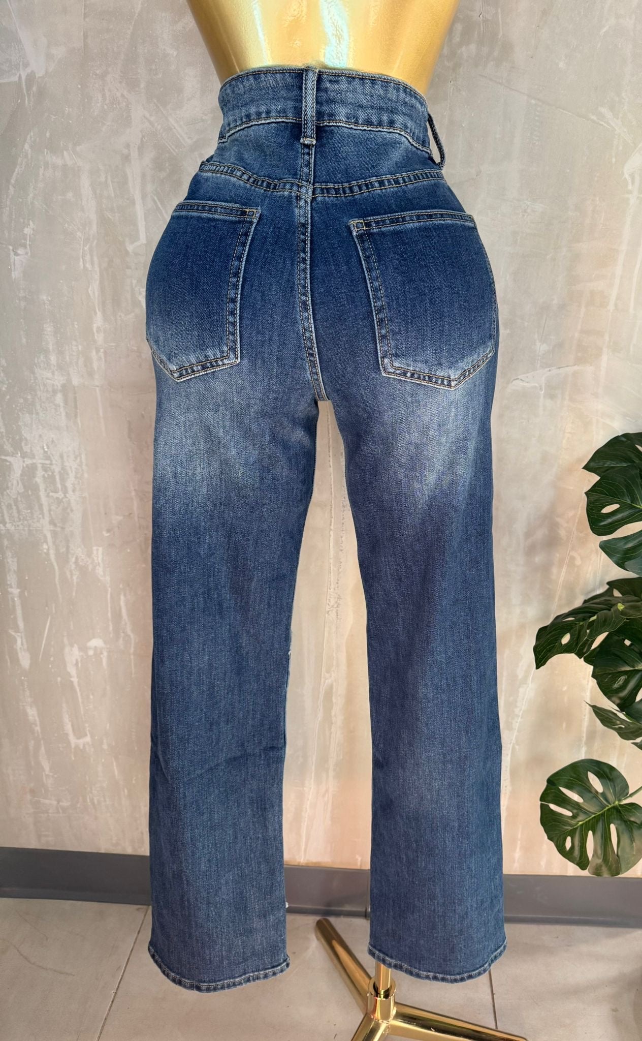 Mahón Denim con Corazones Bordados