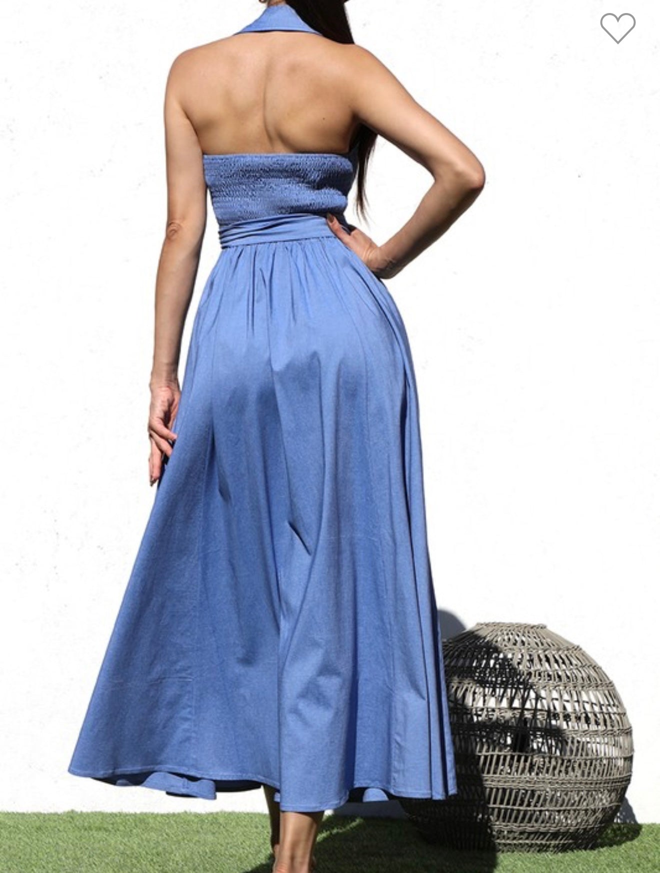 Vestido Halter Azul con Lazo Ajustable