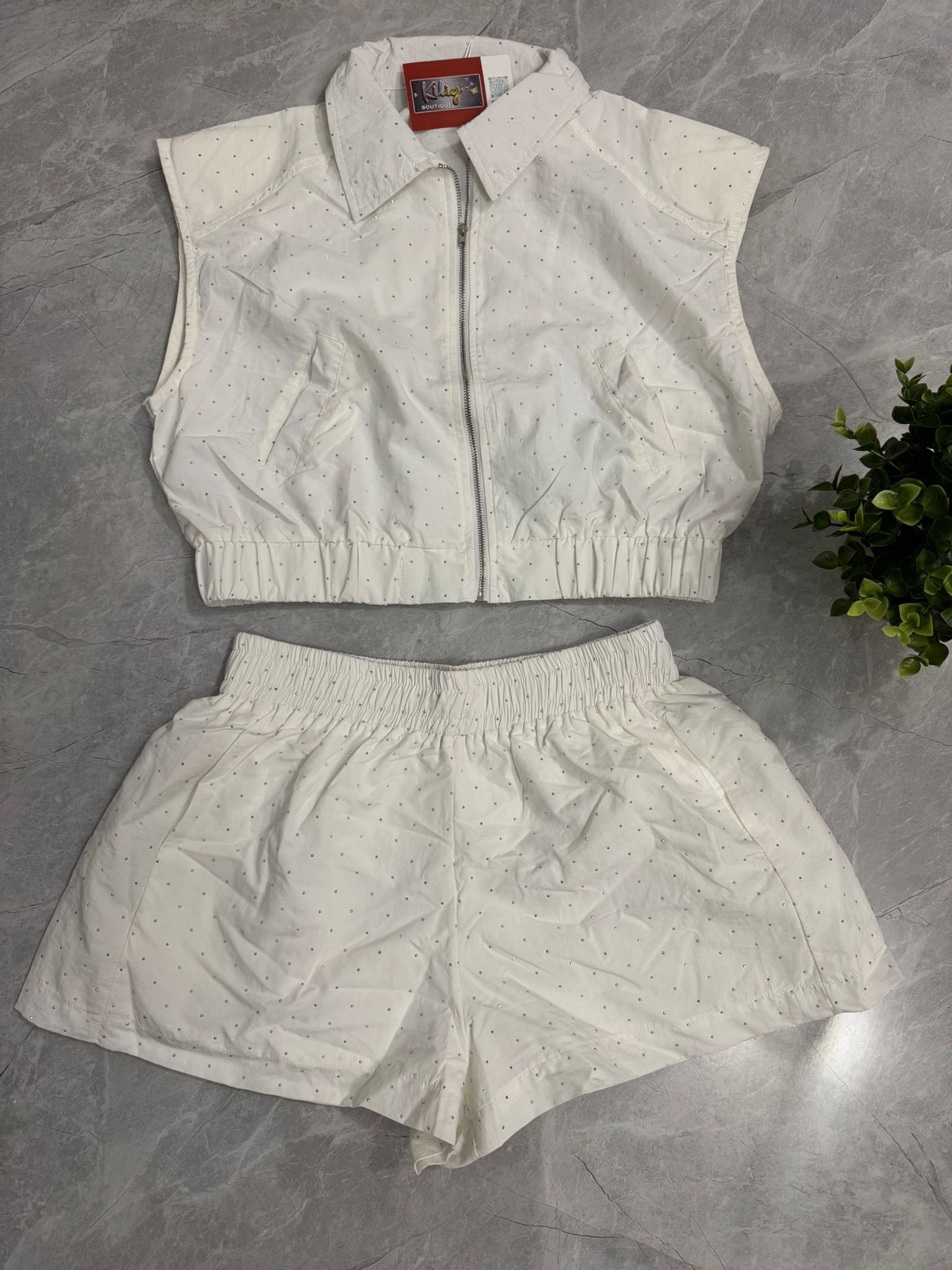Conjunto Blanco con Brillo - Chic y Cómodo image 0