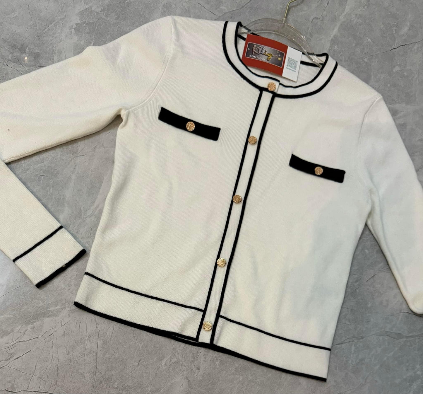Cardigan de Estilo Clásico con Detalles Elegantes image 4