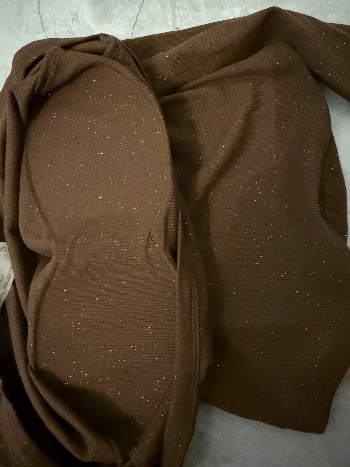 Blusa con Detalles Brillantes de Manga Larga image 3