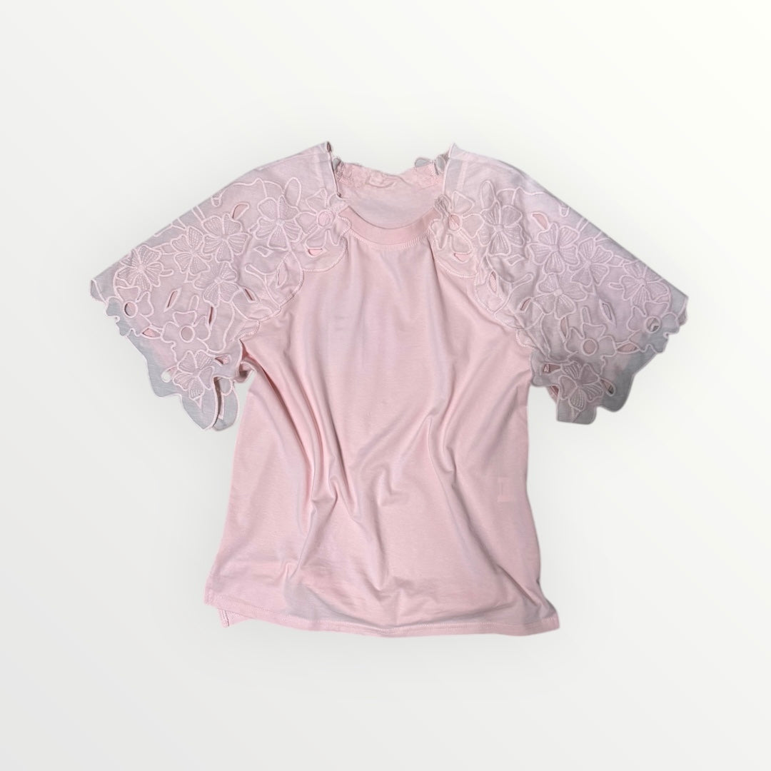 Blusa Rosa con Mangas Bordadas