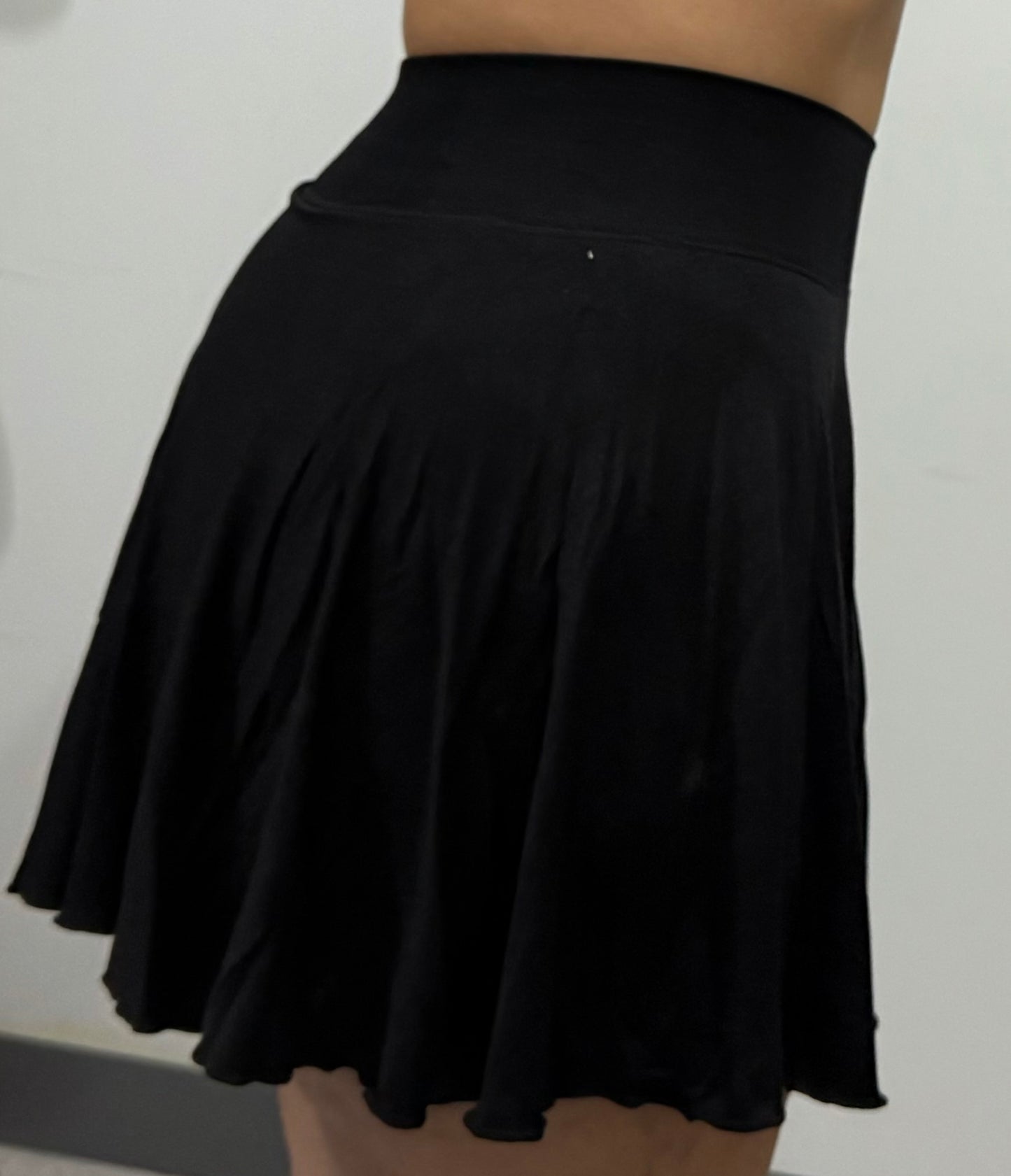 Falda 2 en 1 con Cintura Alta y Bolsillos Prácticos con Pantalón