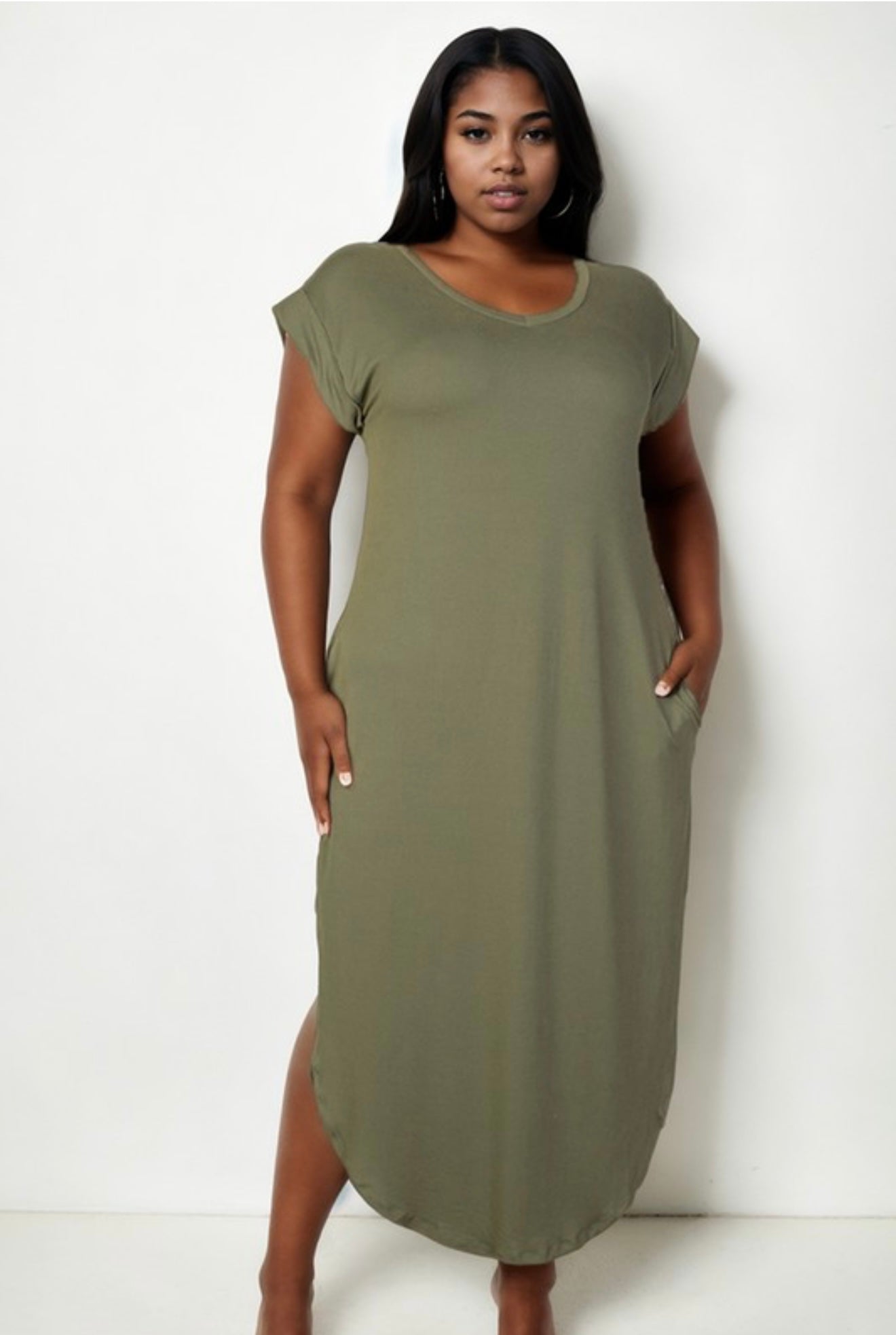 Vestido Maxi Casual Plus Size con Bolsillos – Estilo y Comodidad