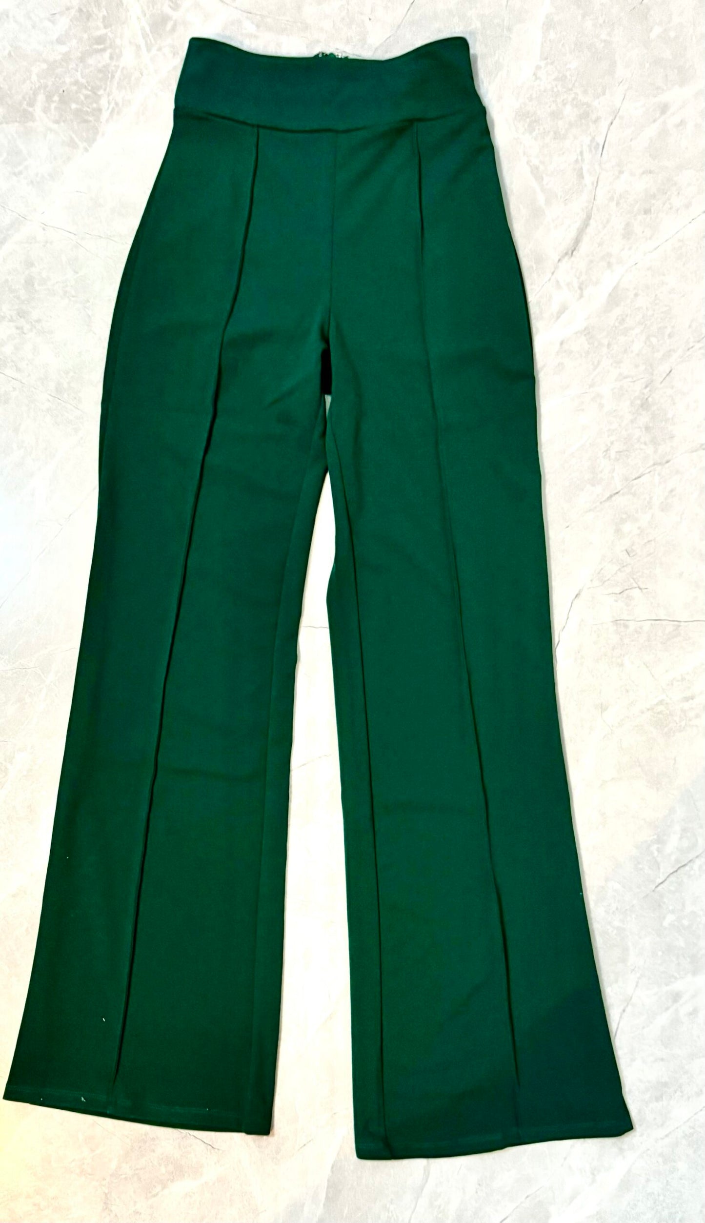 Pantalón Verde Esmeralda con Corte Elegante image 0