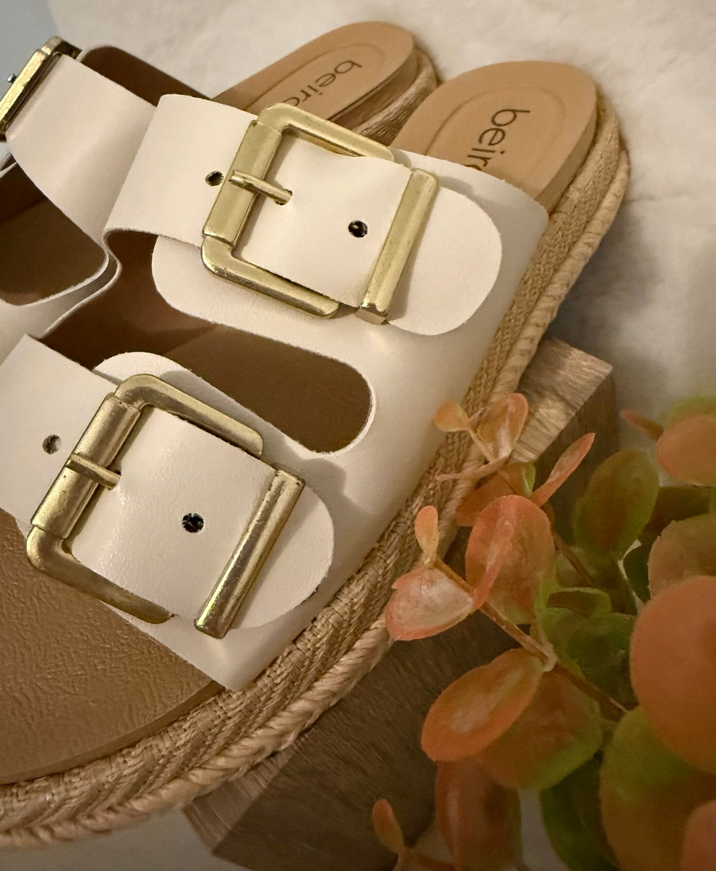 Sandalias con Doble Hebilla y Plataforma image 2