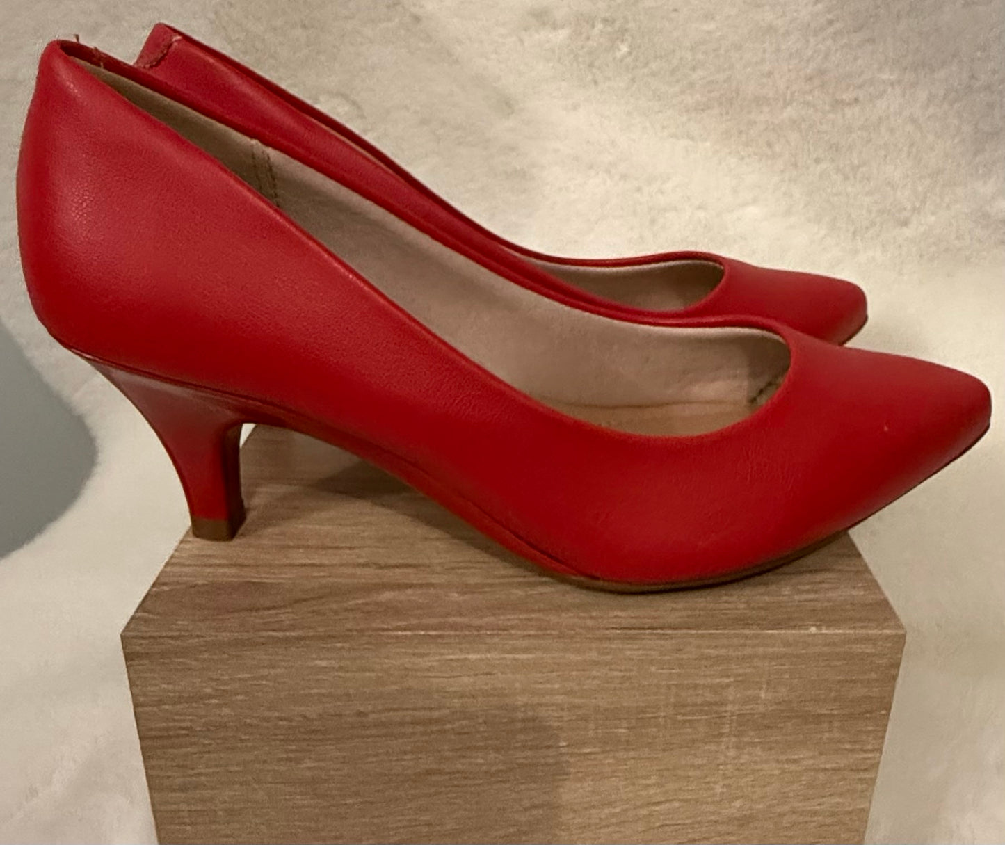 Zapatos de Tacón Bajo Rojos image 2