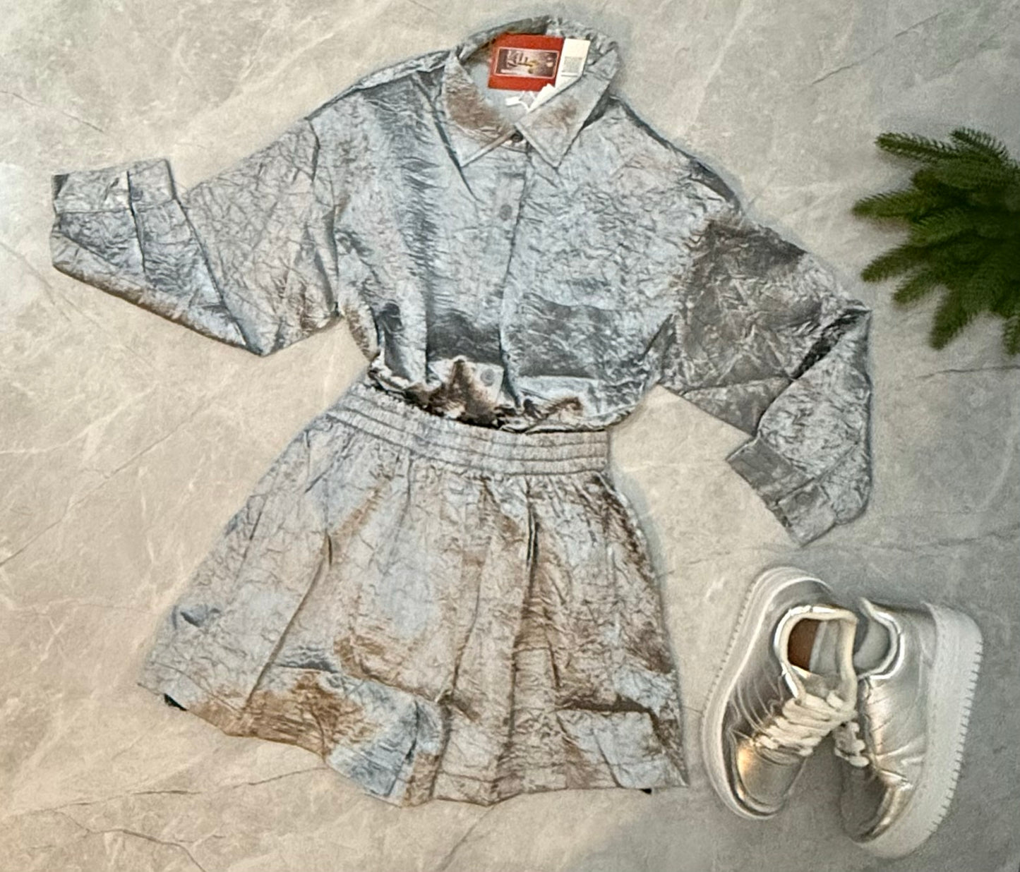 Conjunto Metálico de Dos Piezas – Estilo y Elegancia en Cada Paso image 6