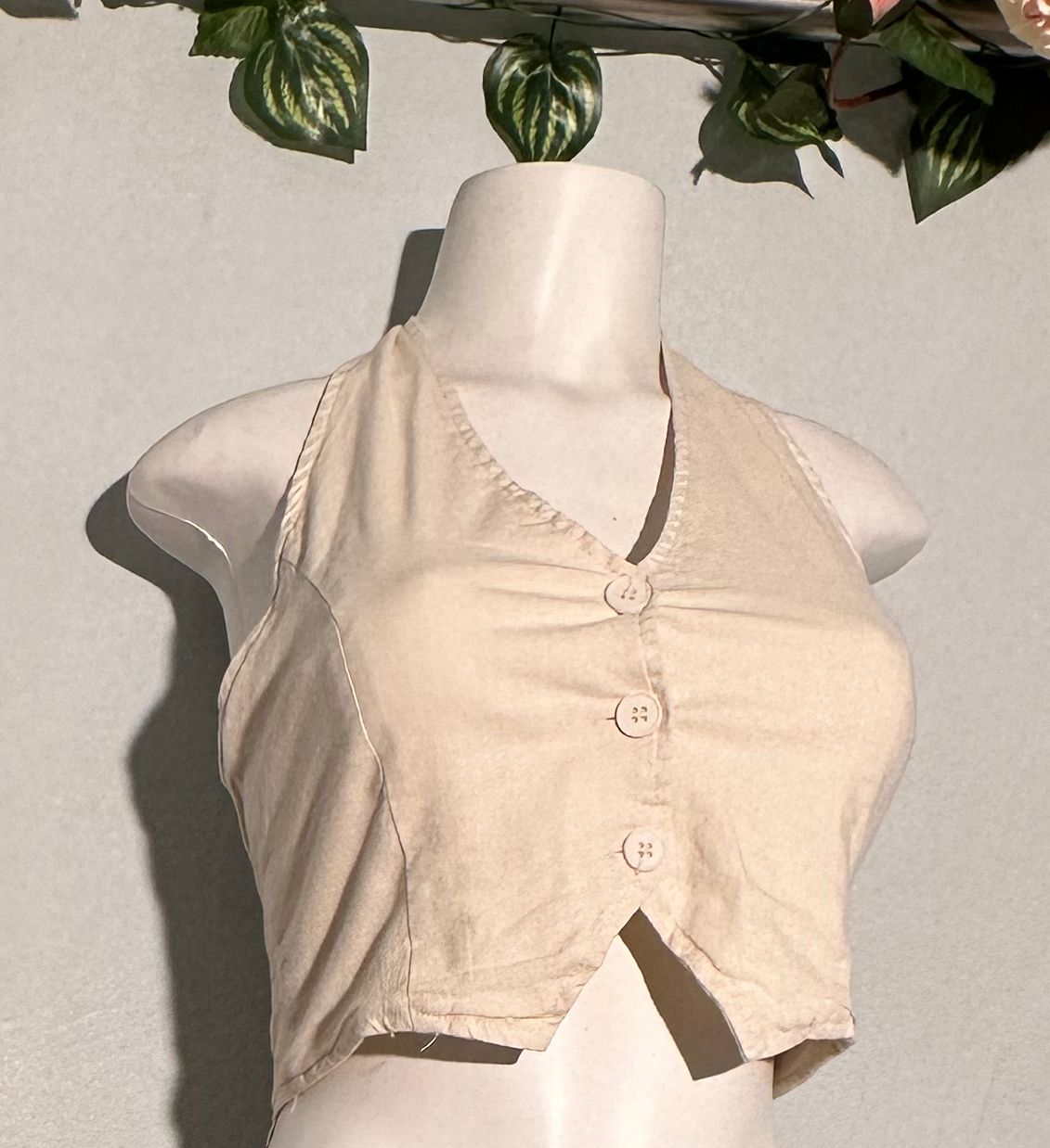 Top Halter Beige image 2