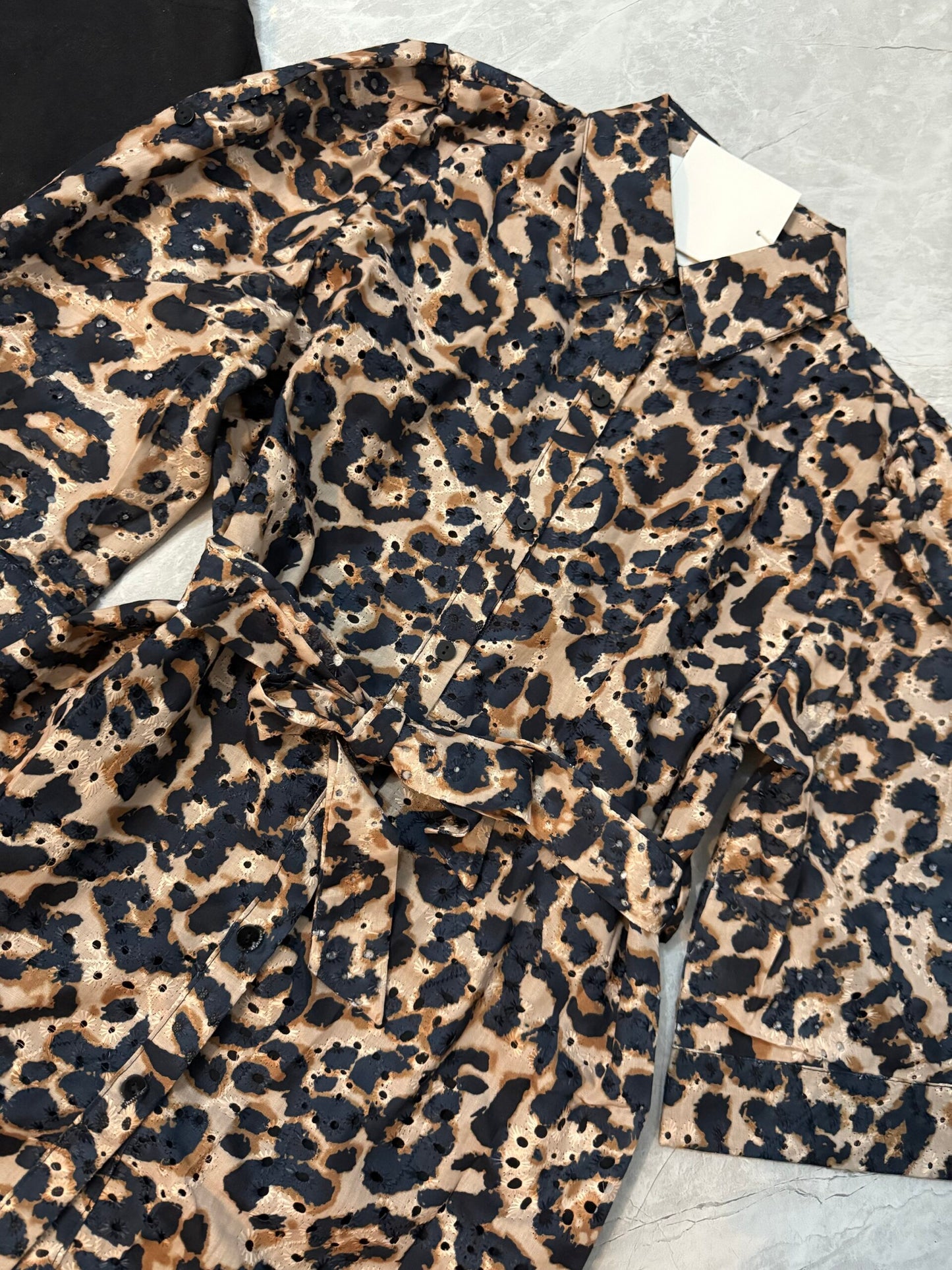 Blusa Animal Print Plus Size con Cinturón image 3