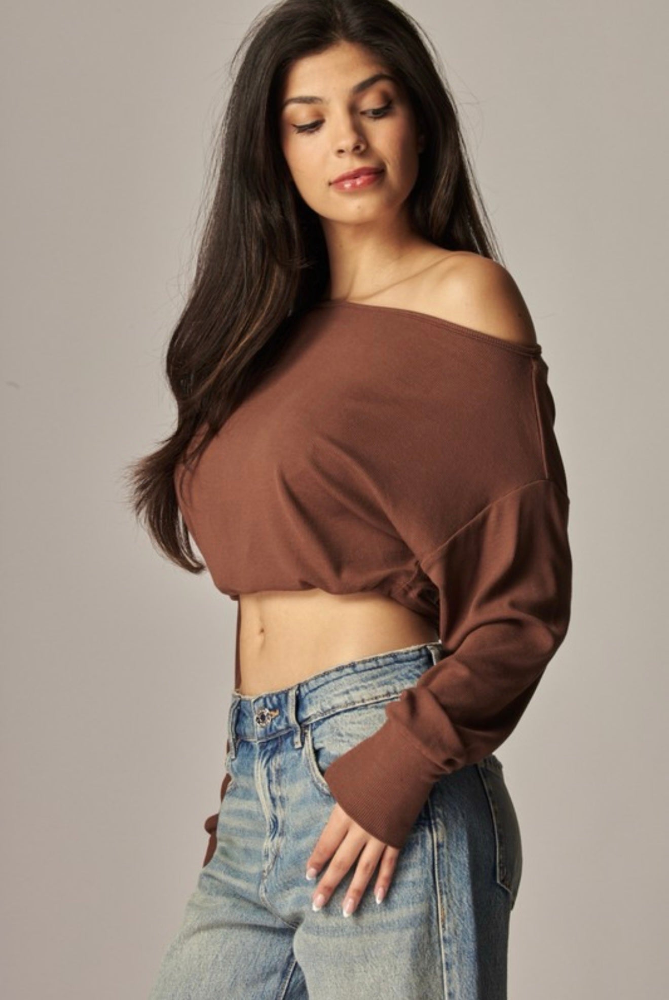 Blusa Off Shoulder- Brown Áncora con Estilo Casual y Ajuste image 0