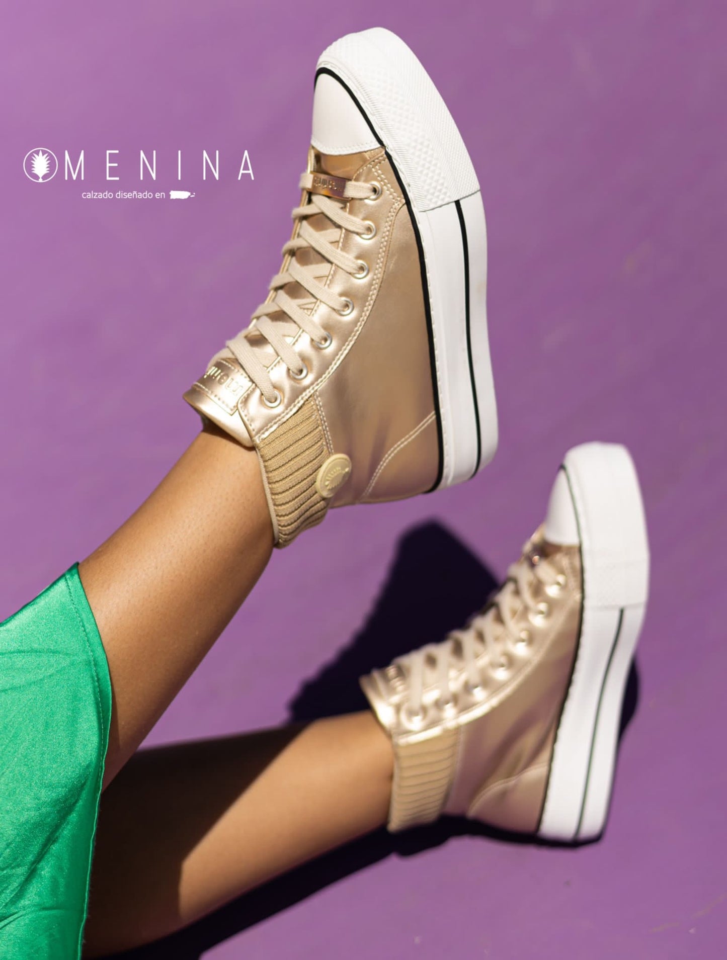 Menina Botas Oro