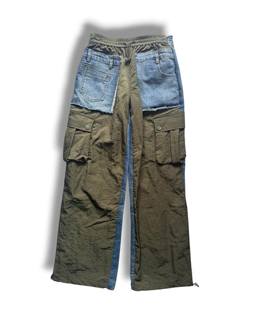 Pantalón Cargo con Bolsillos de Denim y Cordón Ajustable