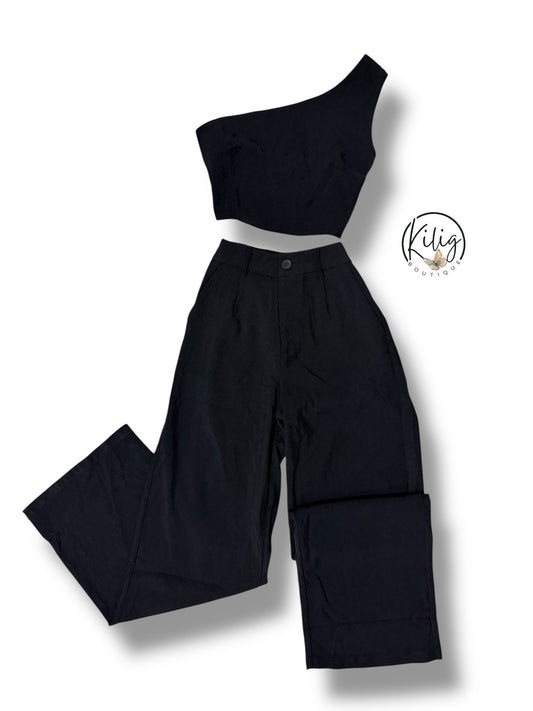 Elegante Conjunto Negro