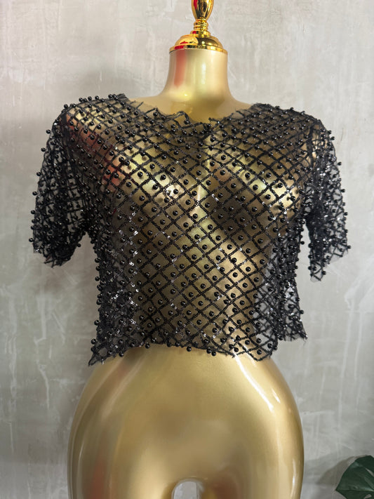 Top de Malla con Detalles de Brillo y Perlas Plata y Negra