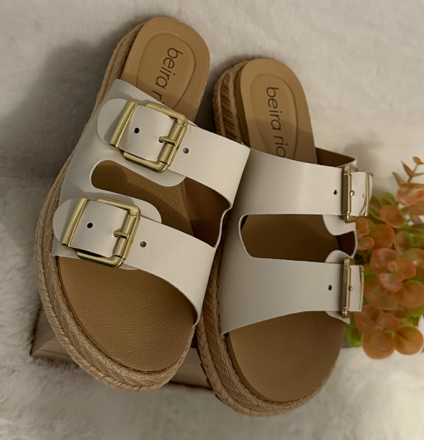 Sandalias con Doble Hebilla y Plataforma