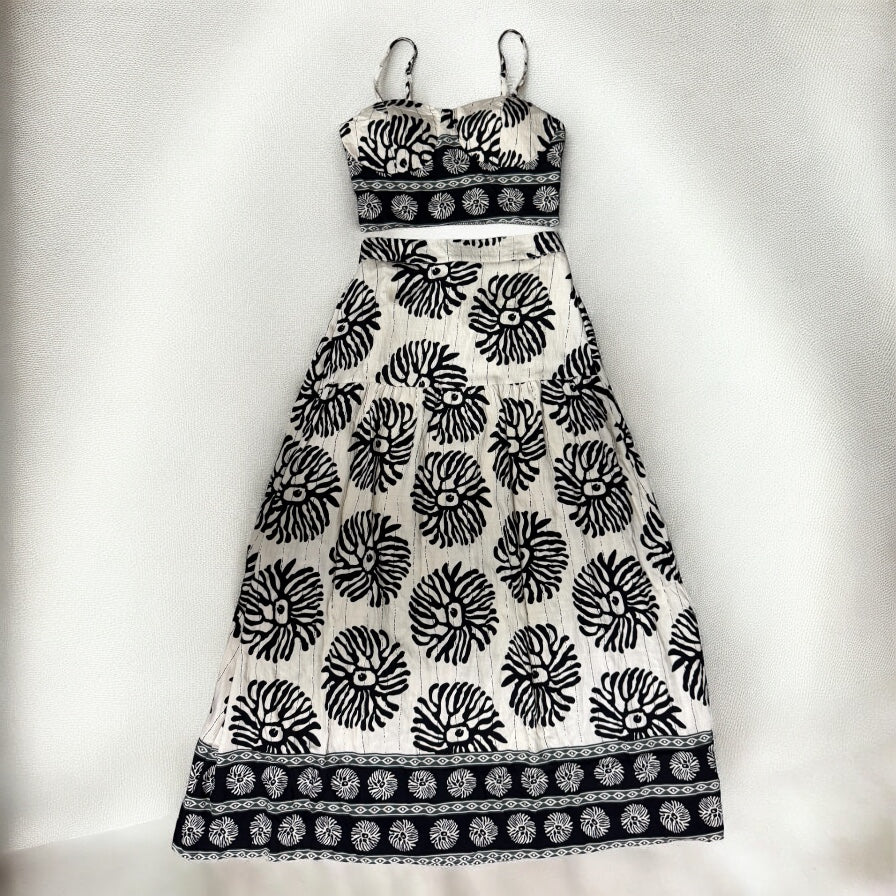 Conjunto Étnico Blanco y Negro