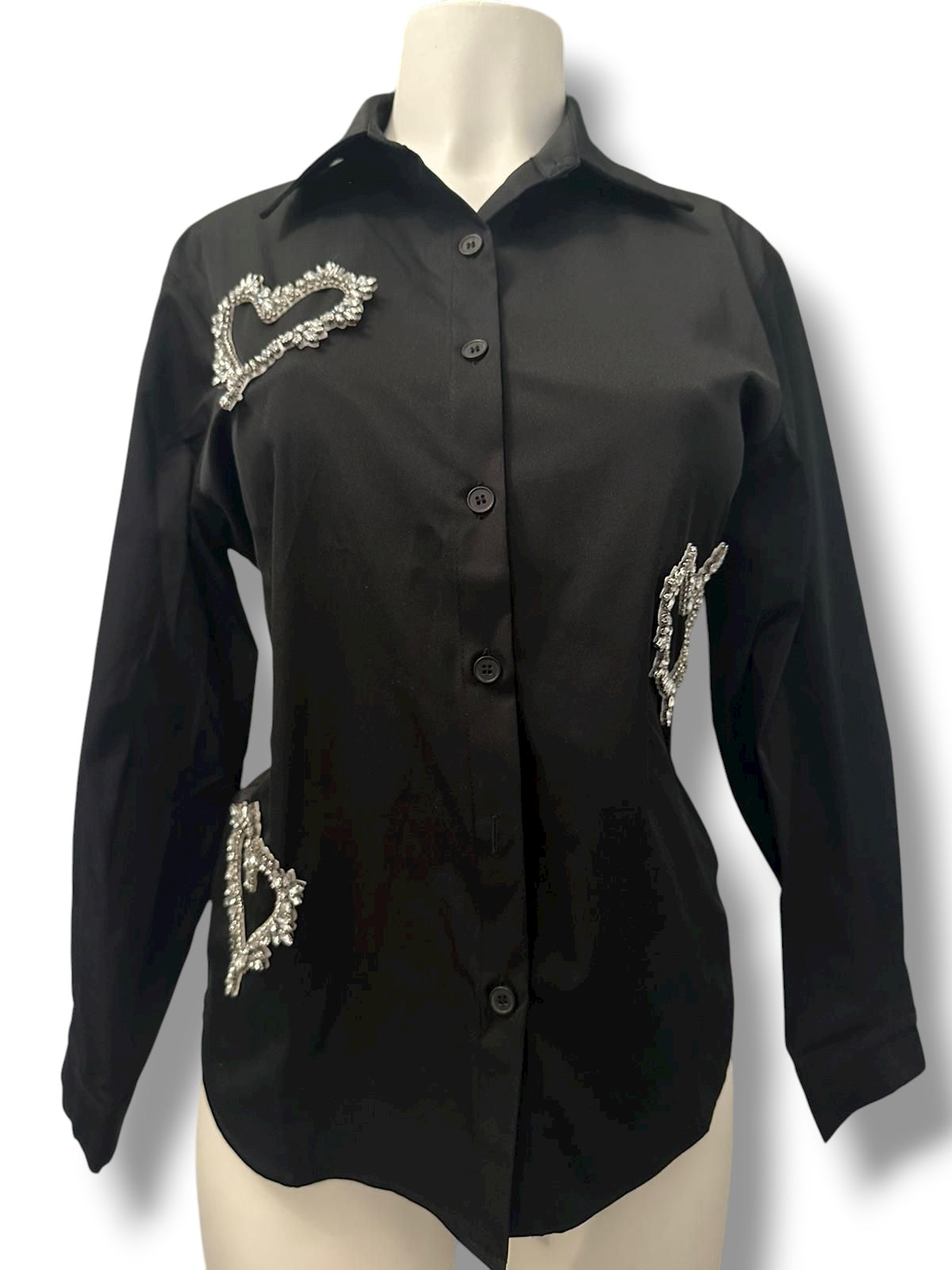 Camisa de Botones con Detalle de Corazones Negro Elegante